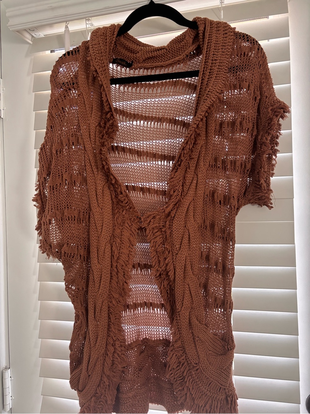 Open-Knit Short Sleeve Cardigan in Rust Brown